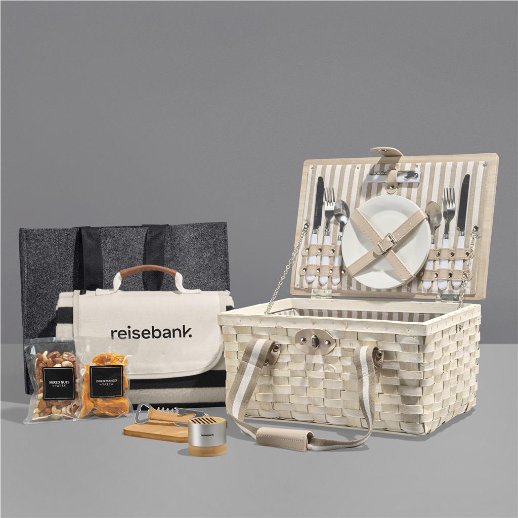 Yatta Golden Glances Hamper