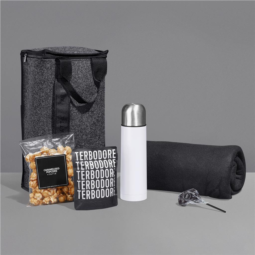 Yatta Charming Cuddle Hamper - Solid White
