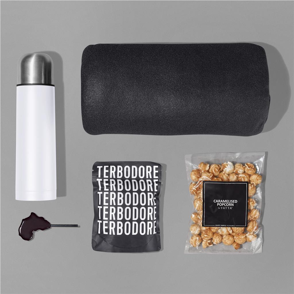 Yatta Charming Cuddle Hamper