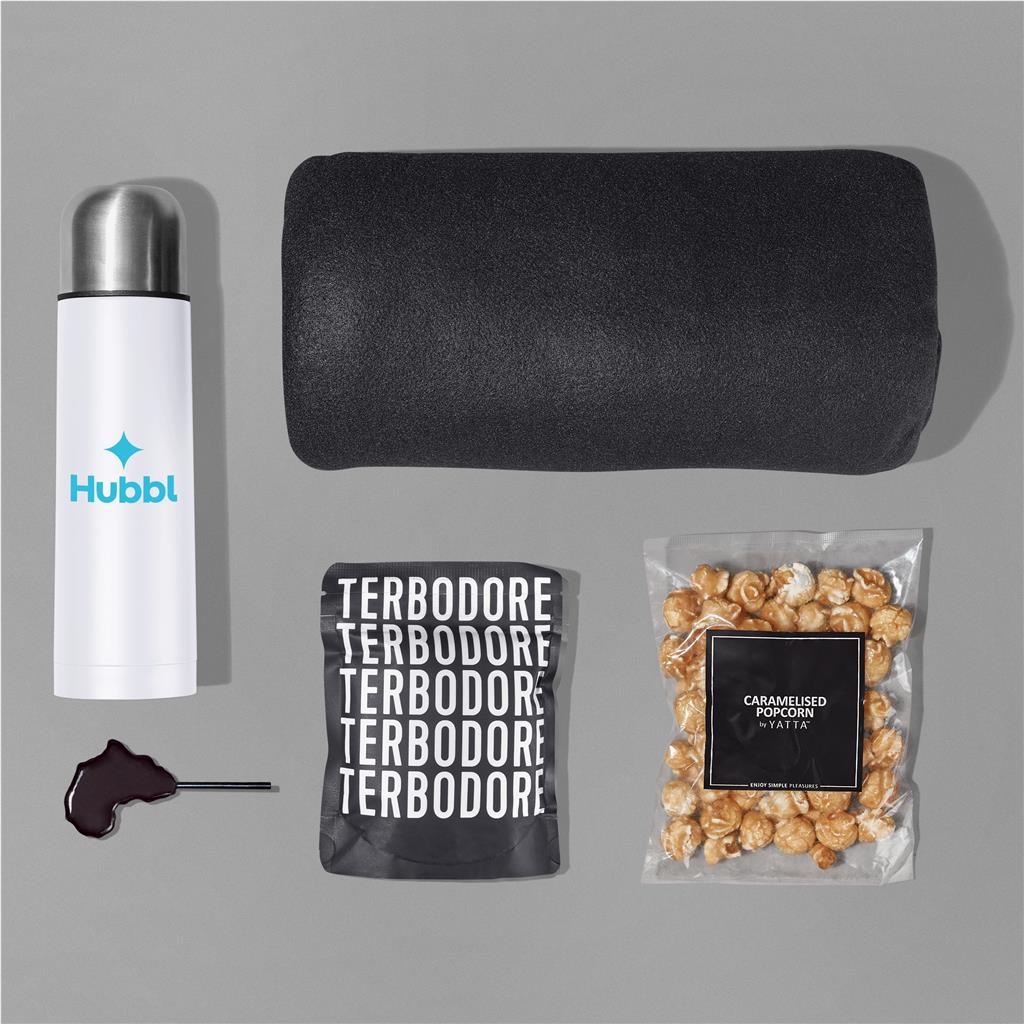 Yatta Charming Cuddle Hamper