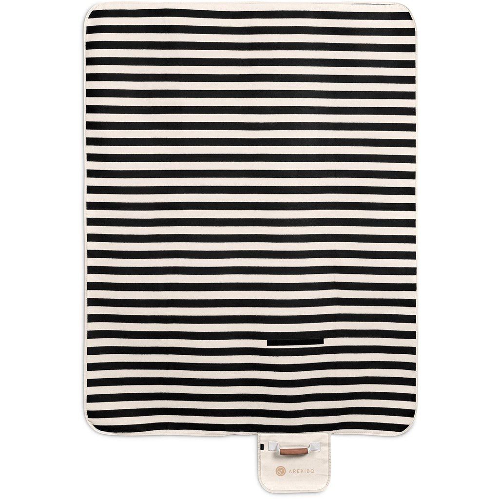 Serendipio Brookhill Picnic Blanket